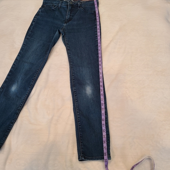 Eddie Bauer high rise slim straight slightly curvy jeans - Picture 5 of 10